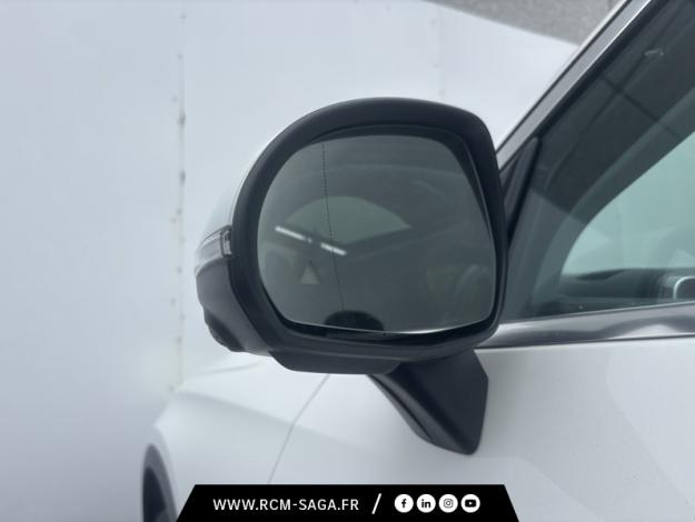 MERCEDES-BENZ GLC SUV GLC 300 e Hybrid EQ 4MATIC Avantgarde Line  GLC 300 e Hybrid EQ 4MATIC Avantgarde Line