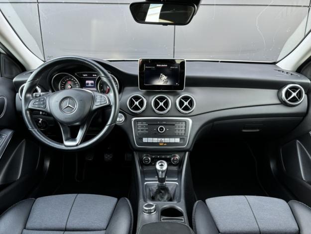 MERCEDES-BENZ GLA 180 Inspiration  