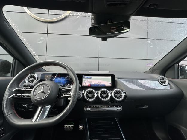 MERCEDES-BENZ GLA 250 e AMG Line  