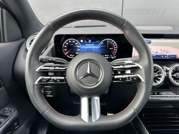 MERCEDES-BENZ GLA 250 e AMG Line  