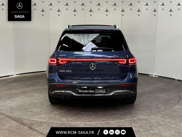 MERCEDES-BENZ EQB 250 AMG Line  