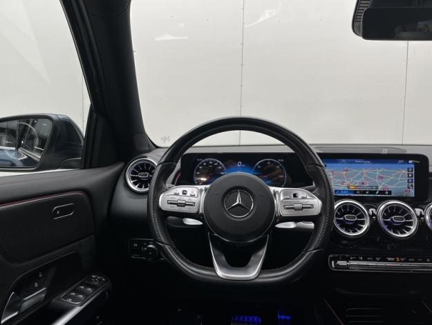 MERCEDES-BENZ EQB 250 AMG Line  