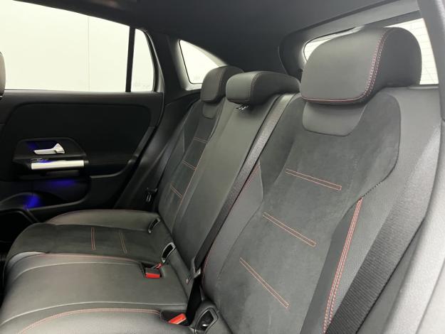 MERCEDES-BENZ GLA 250 e AMG Line  