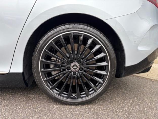 MERCEDES-BENZ EQE EQE 300