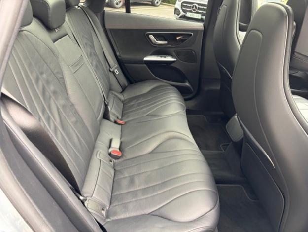 MERCEDES-BENZ EQE EQE 300