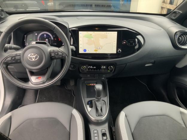 TOYOTA Aygo X Hybride 116h GR Sport  AYGO X CROSSOVER 116H GR SPORT JBL VD MC26