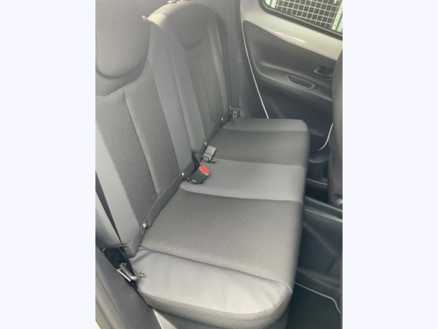 TOYOTA Aygo X Hybride 116h GR Sport  AYGO X CROSSOVER 116H GR SPORT JBL VD MC26