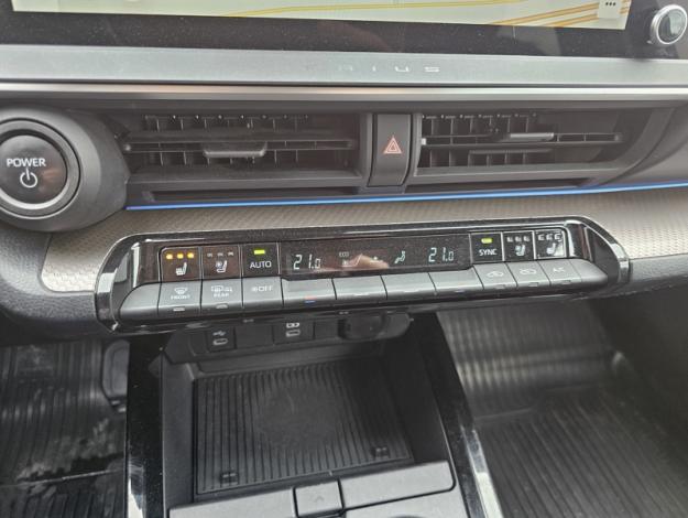 TOYOTA Prius Prius Hybride Rechargeable 223ch Lounge  
