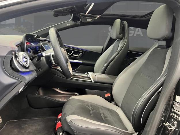 MERCEDES-BENZ EQE 300 AMG Line Toit Pano  