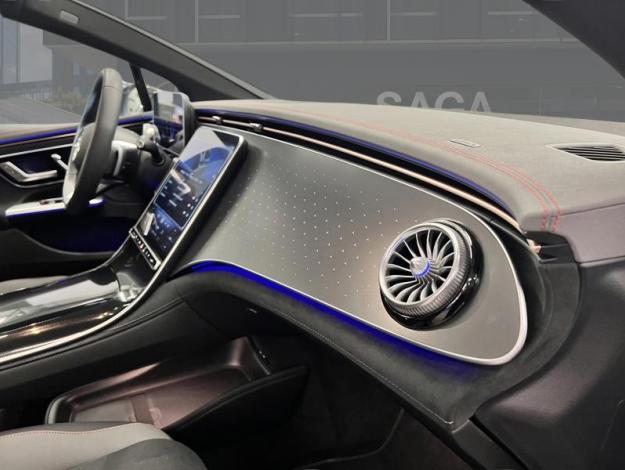 MERCEDES-BENZ EQE 300 AMG Line Toit Pano  