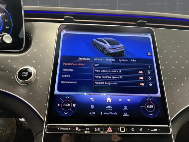 MERCEDES-BENZ EQE 300 AMG Line Toit Pano  