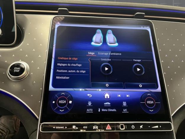 MERCEDES-BENZ EQE 300 AMG Line Toit Pano  