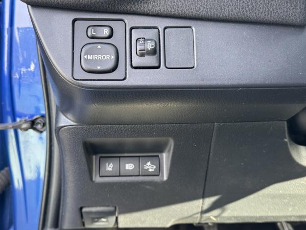 TOYOTA Yaris 70 VVT-i Design  1.0 69 ch 