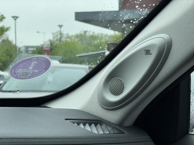 TOYOTA Highlander 2.5 HYBRID LOUNGE / TO  