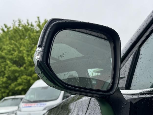 TOYOTA Highlander 2.5 HYBRID LOUNGE / TO  