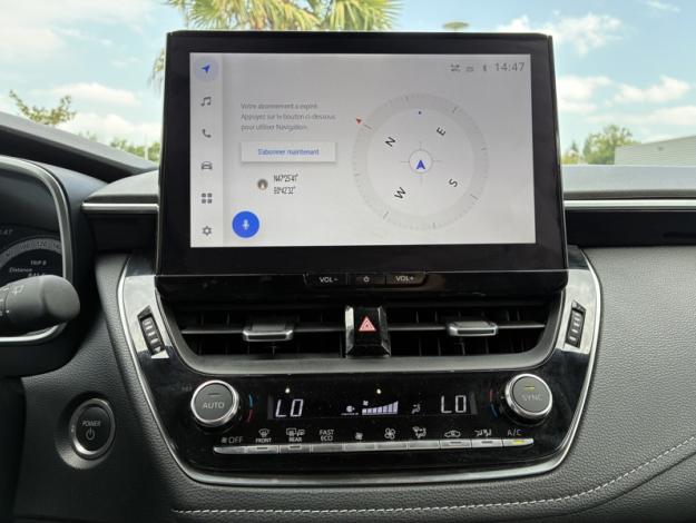 TOYOTA Corolla Touring Sports Hybride 1.8L 140h Design  