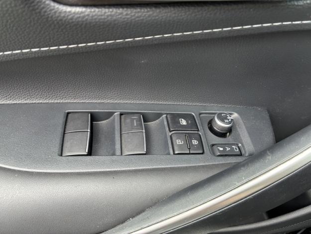 TOYOTA Corolla Touring Sports Hybride 1.8L 140h Design  