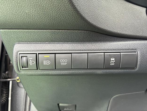 TOYOTA Corolla Touring Sports Hybride 1.8L 140h Design  