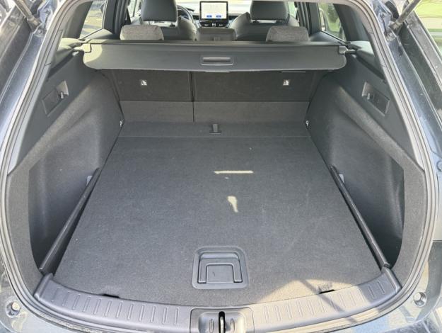 TOYOTA Corolla Touring Sports Hybride 1.8L 140h Design  