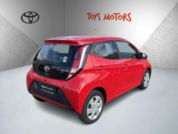 TOYOTA Aygo 1.0 VVT-i x-play  