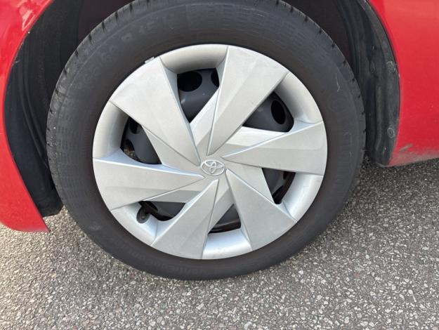 TOYOTA Aygo 1.0 VVT-i x-play  