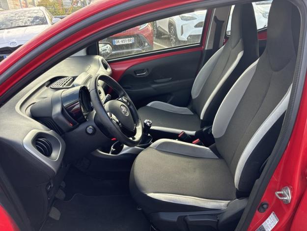 TOYOTA Aygo 1.0 VVT-i x-play  