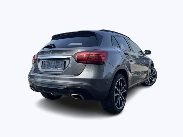 MERCEDES-BENZ GLA-Klasse GLA 180 Off-Roader