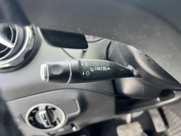 MERCEDES-BENZ GLA-Klasse GLA 180 Off-Roader