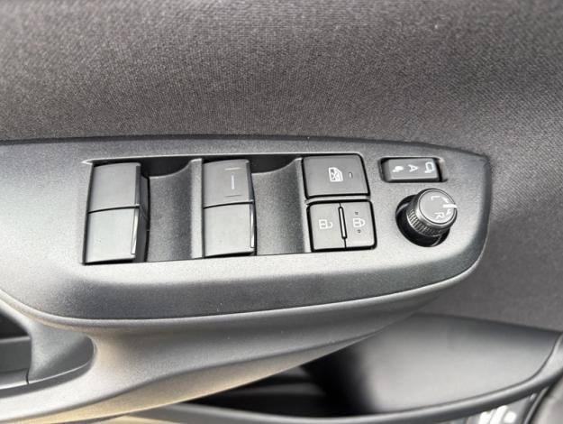 TOYOTA Yaris Hybride 116h Design  YARIS HYBRIDE 116H DESIGN PACK MY26