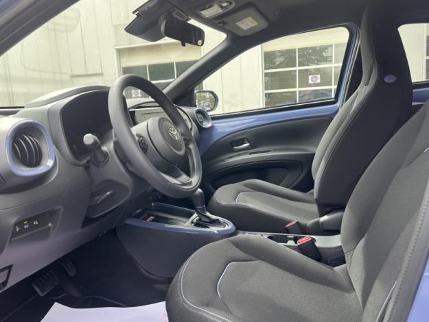 TOYOTA Aygo X Hybride 116h Graphic Zen  