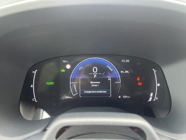 TOYOTA Aygo X Hybride 116h Graphic Zen  