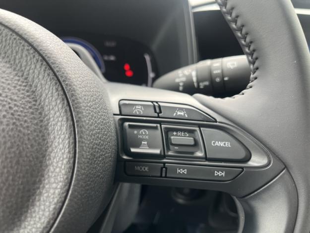 TOYOTA Aygo X Hybride 116h Graphic Zen  