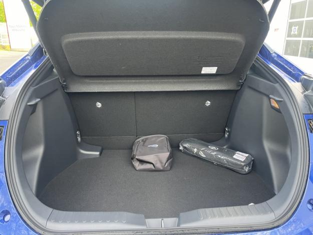 TOYOTA C-HR 1.8 Hybride 140 Graphic  C HR HYBRID 140 GRAPHIC MY26