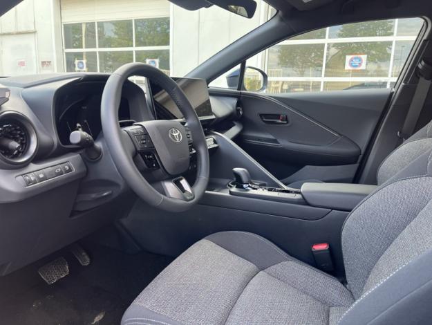 TOYOTA C-HR 1.8 Hybride 140 Graphic  C HR HYBRID 140 GRAPHIC MY26