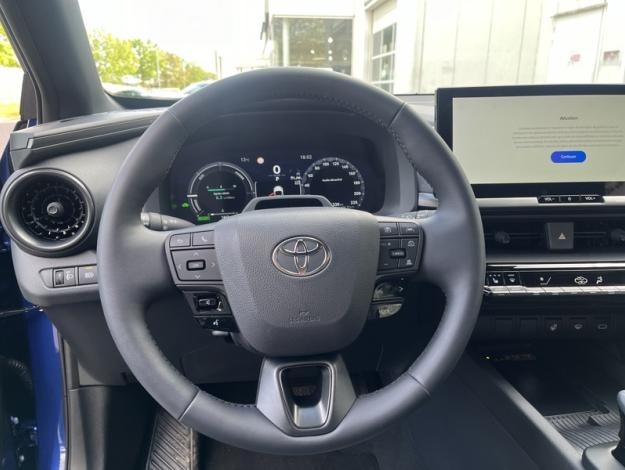 TOYOTA C-HR 1.8 Hybride 140 Graphic  C HR HYBRID 140 GRAPHIC MY26