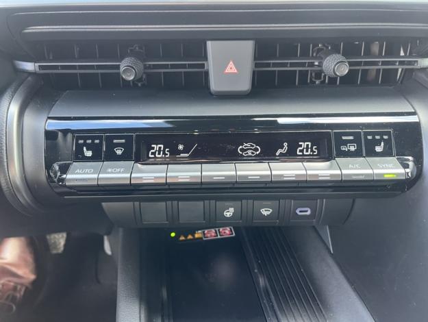 TOYOTA C-HR 1.8 Hybride 140 Graphic  C HR HYBRID 140 GRAPHIC MY26