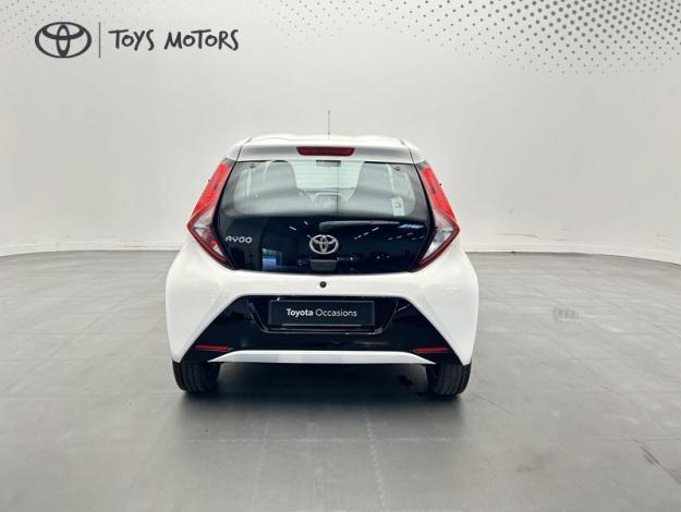 TOYOTA Aygo 1.0 VVT-i x-play  72 ch 