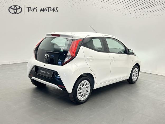 TOYOTA Aygo 1.0 VVT-i x-play  72 ch 