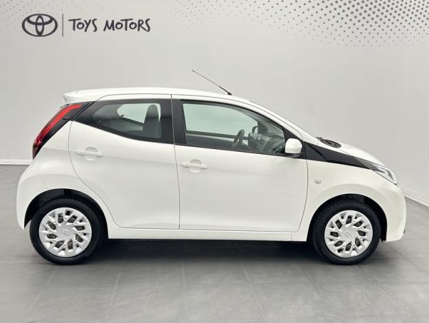 TOYOTA Aygo 1.0 VVT-i x-play  72 ch 
