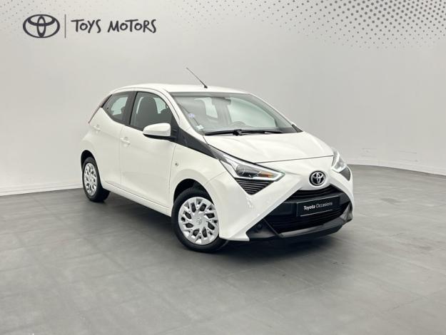 TOYOTA Aygo 1.0 VVT-i x-play  72 ch 