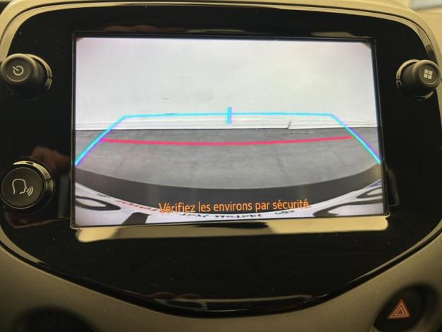 TOYOTA Aygo 1.0 VVT-i x-play  72 ch 