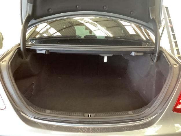 MERCEDES-BENZ E-Klasse E 220 d Limousine