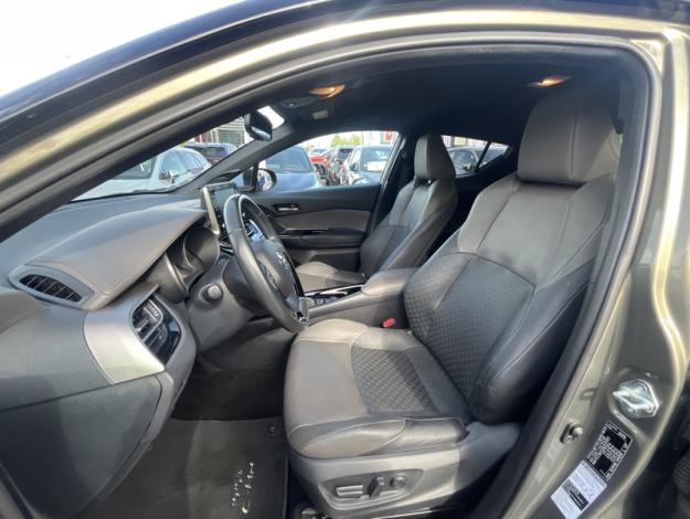 TOYOTA C-HR 2.0 hybride 184 Distinctive  