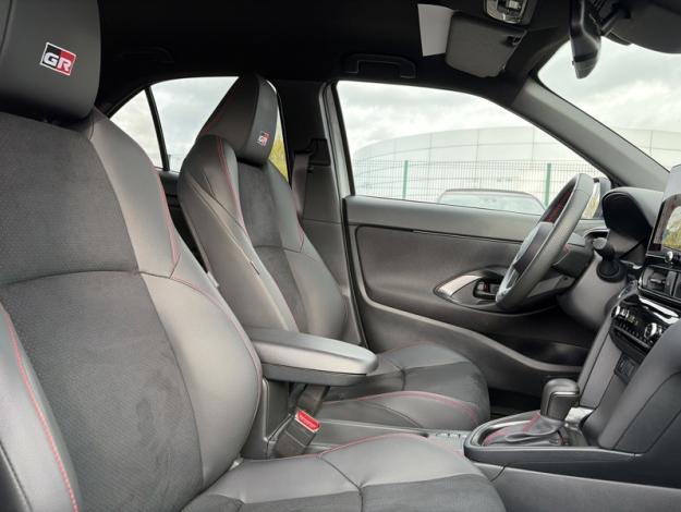 TOYOTA Yaris Cross 130h GR Sport techno  