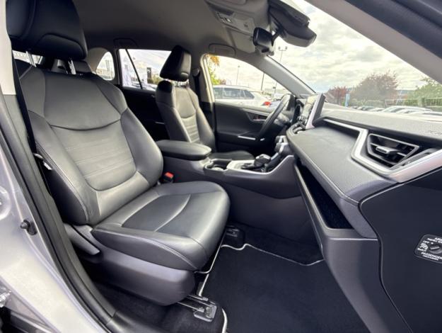 TOYOTA RAV4 Hybride 2WD 218ch Lounge  