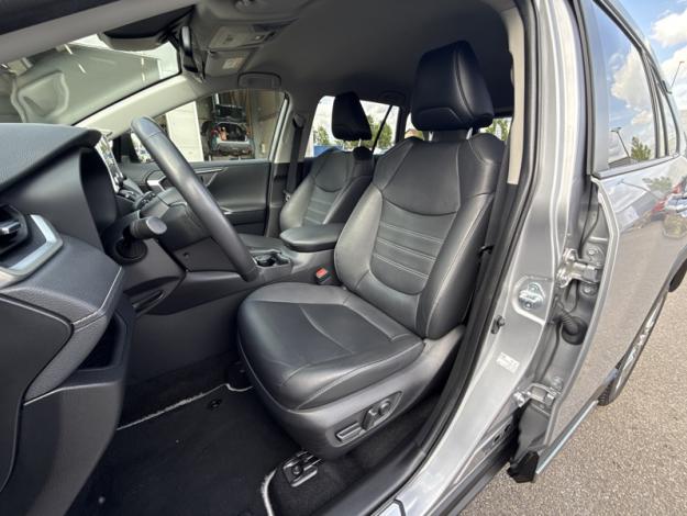 TOYOTA RAV4 Hybride 2WD 218ch Lounge  