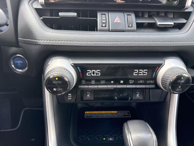 TOYOTA RAV4 Hybride 2WD 218ch Lounge  