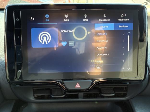 TOYOTA Yaris Cross 116h Design cargo   