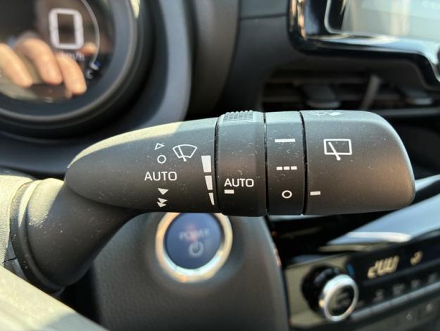 TOYOTA Yaris Cross 116h Design cargo   