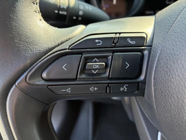 TOYOTA Yaris Cross 116h Design cargo   